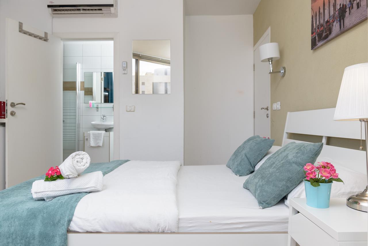 Studio & Apartments On The Beach By Aspentlv Tel Aviv Eksteriør billede