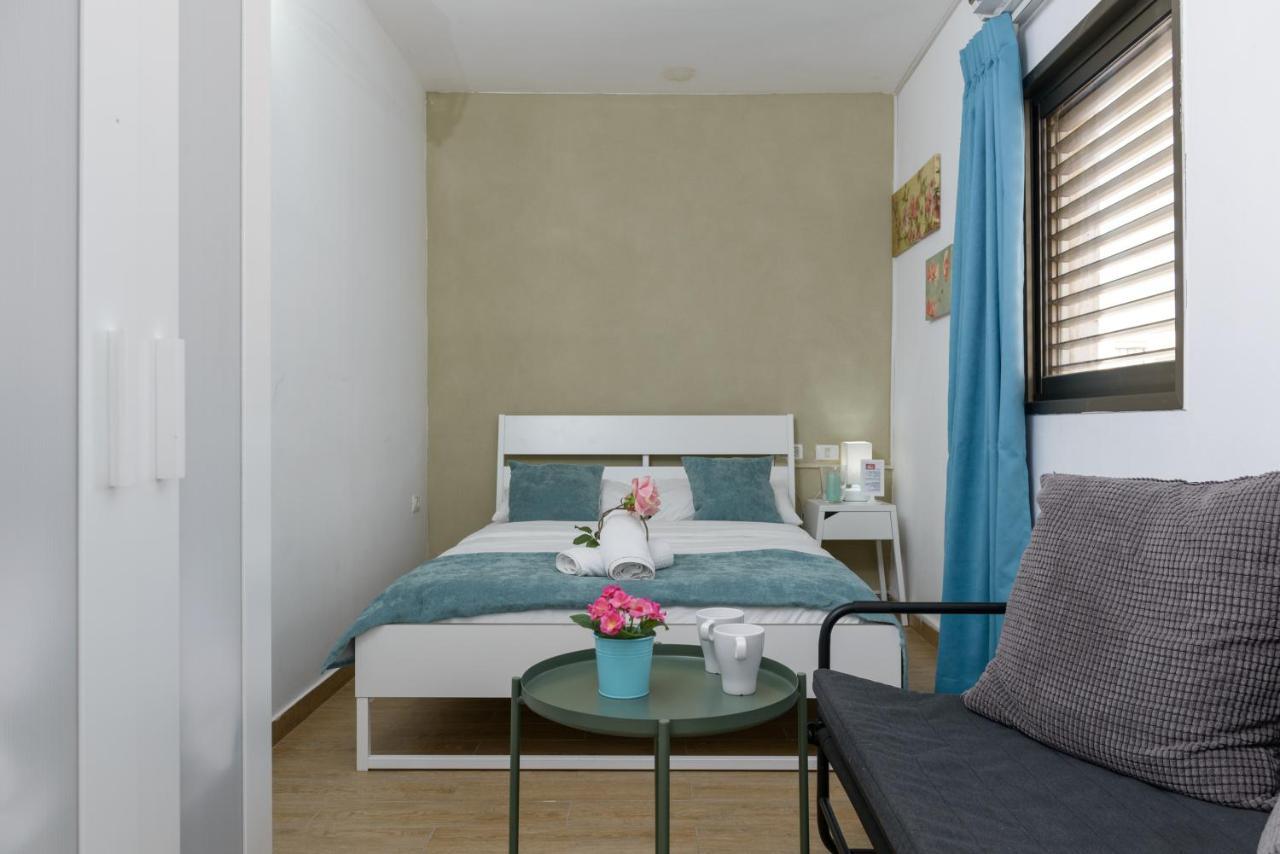 Studio & Apartments On The Beach By Aspentlv Tel Aviv Eksteriør billede